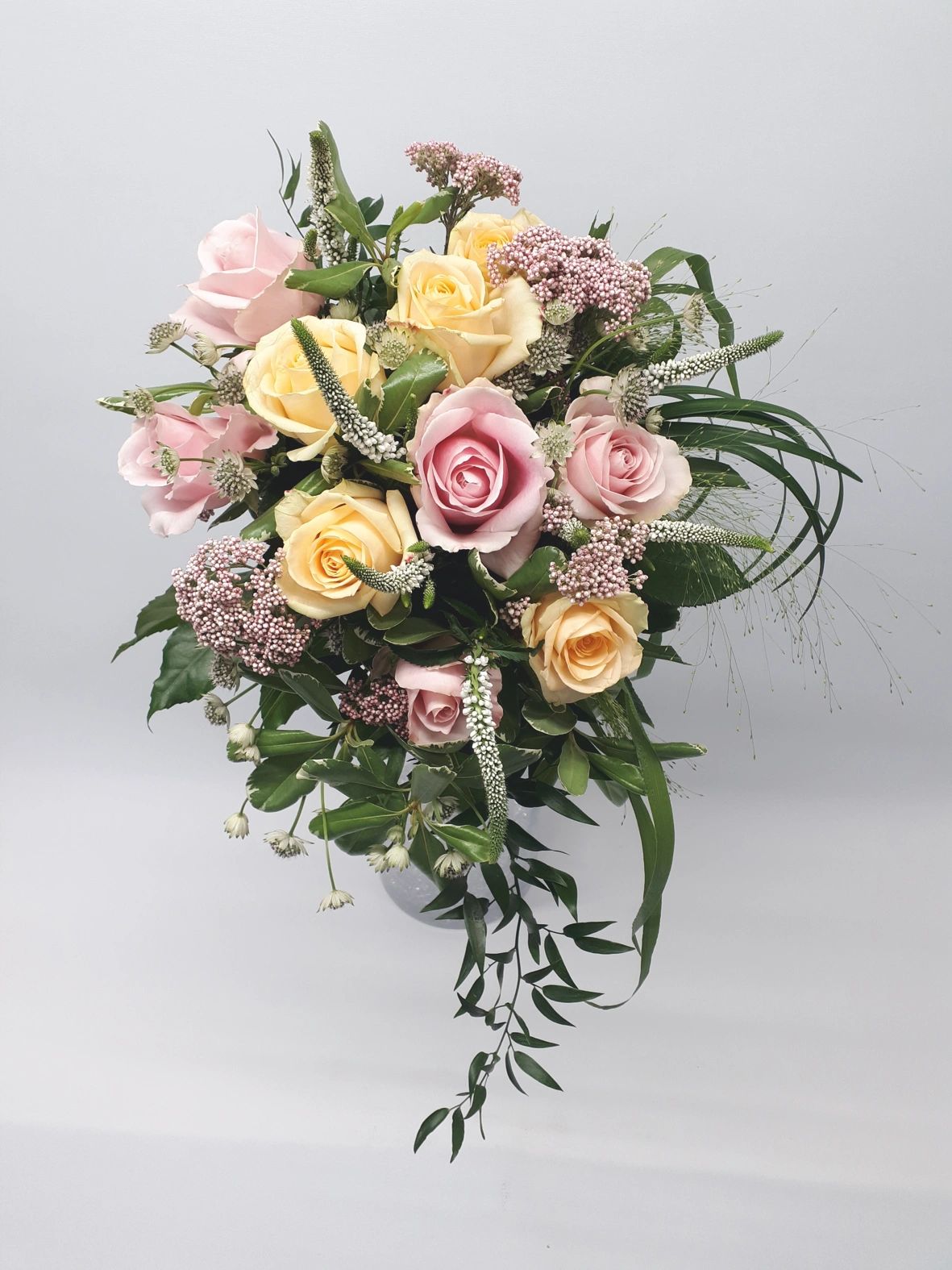 Florist, Flowers, Funeral Flowers L&K Flowers Luton, England